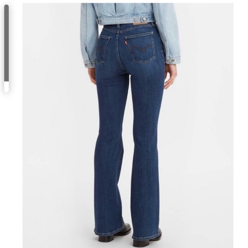 Levi’s Women Crop Flare Empire Blue jeans Pant NWT Size 10